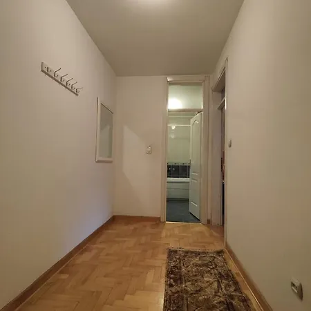 Apartment Srecko No3 *